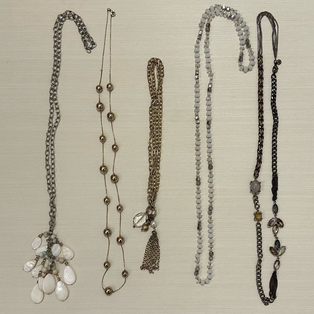 White & Gold Necklace Set